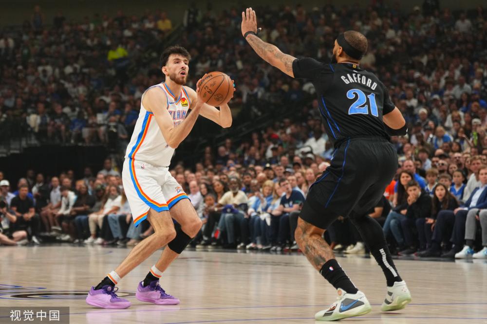 大手笔引援 大手笔引援