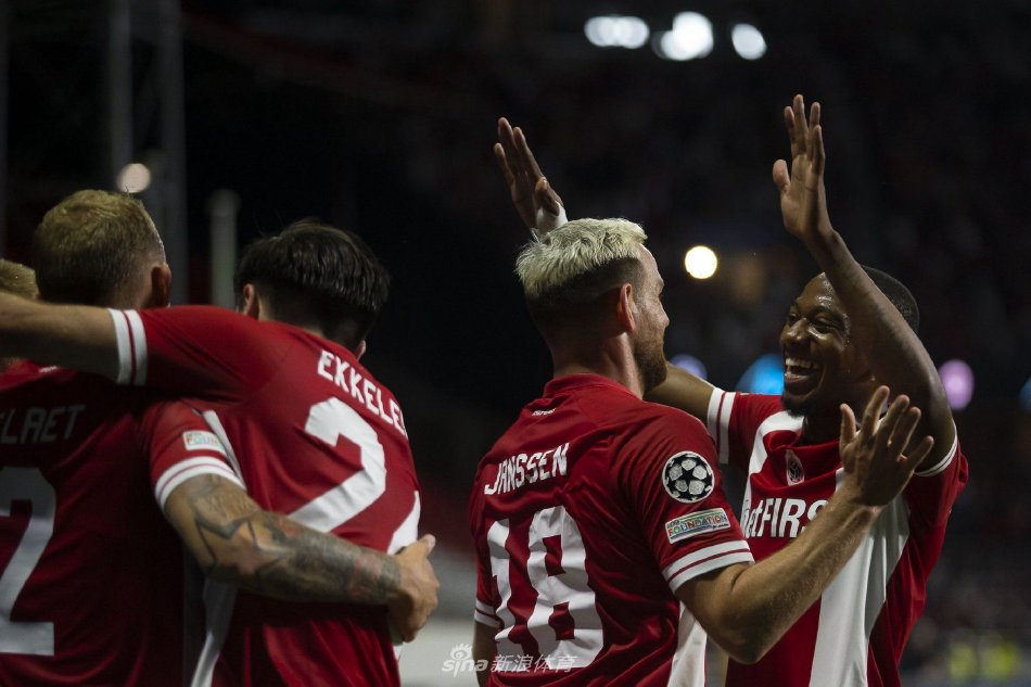 陈幸同在深 陈幸同在深